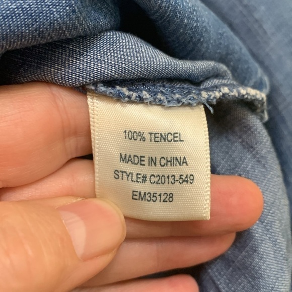 Cloth & Stone | 100% Tencel Blue Denim Hi Lo Rounded Hem 3 Button Top Shirt S - Picture 12 of 17